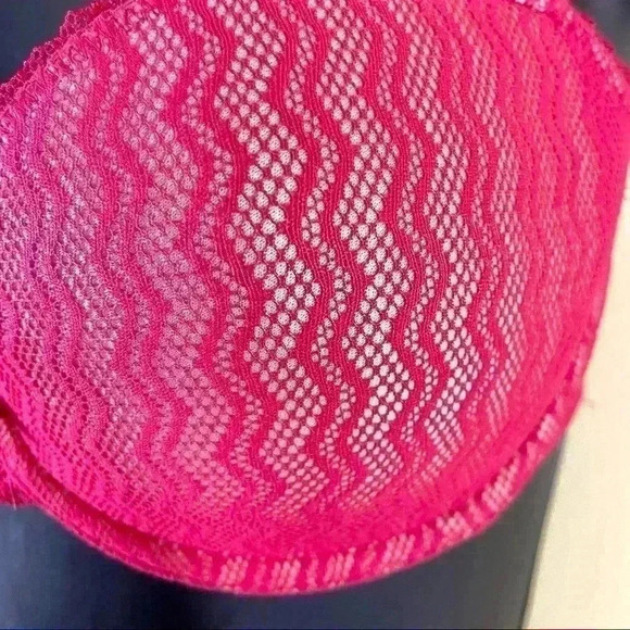 Elle Macpherson Intimates Pink Chevron Crochet Bra - Picture 5 of 11